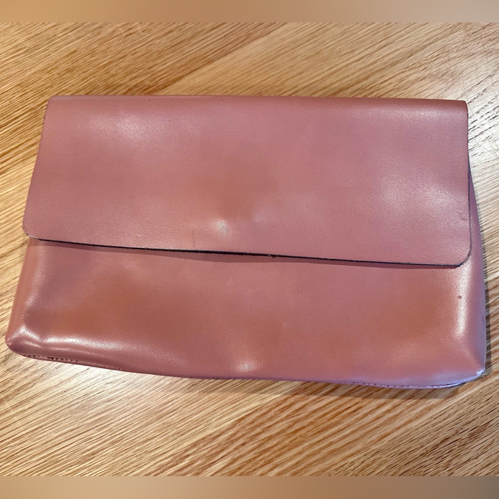 Topshop Clutch in Pink